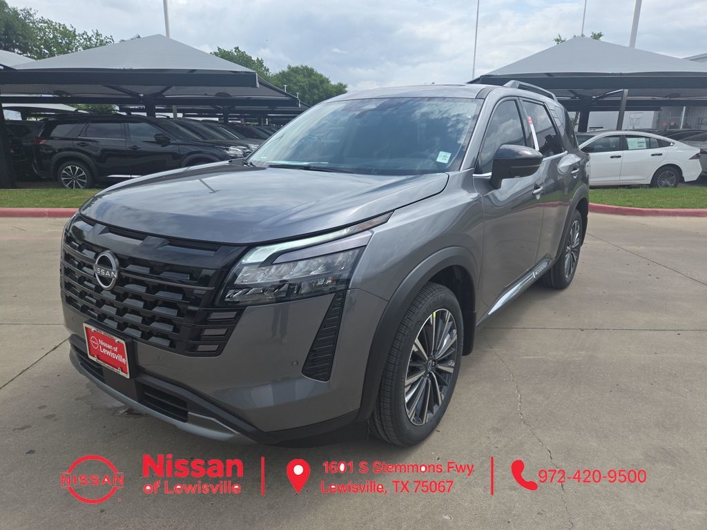 2026 Nissan Pathfinder Platinum 2WD's photo