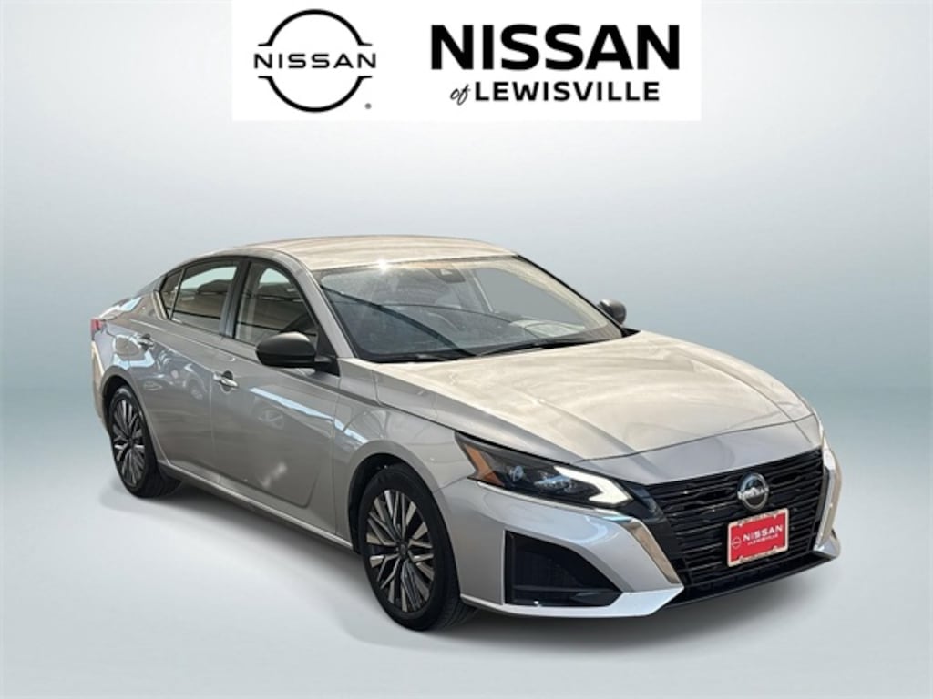 Used 2024 Nissan Altima 2.5 SV Sedan