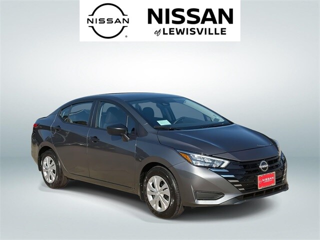 2025 Nissan Versa 1.6 S photo 2