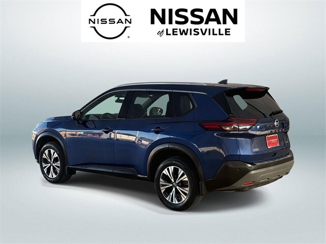 2021 Nissan Rogue SV photo 3