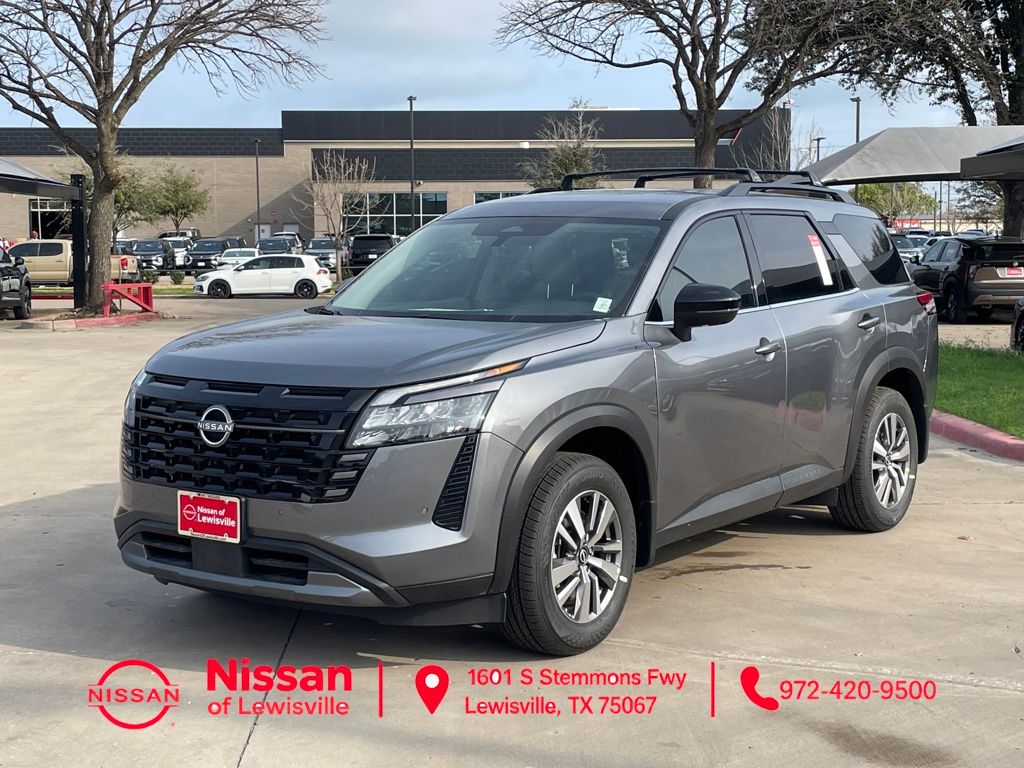 2026 Nissan Pathfinder SL 2WD's photo