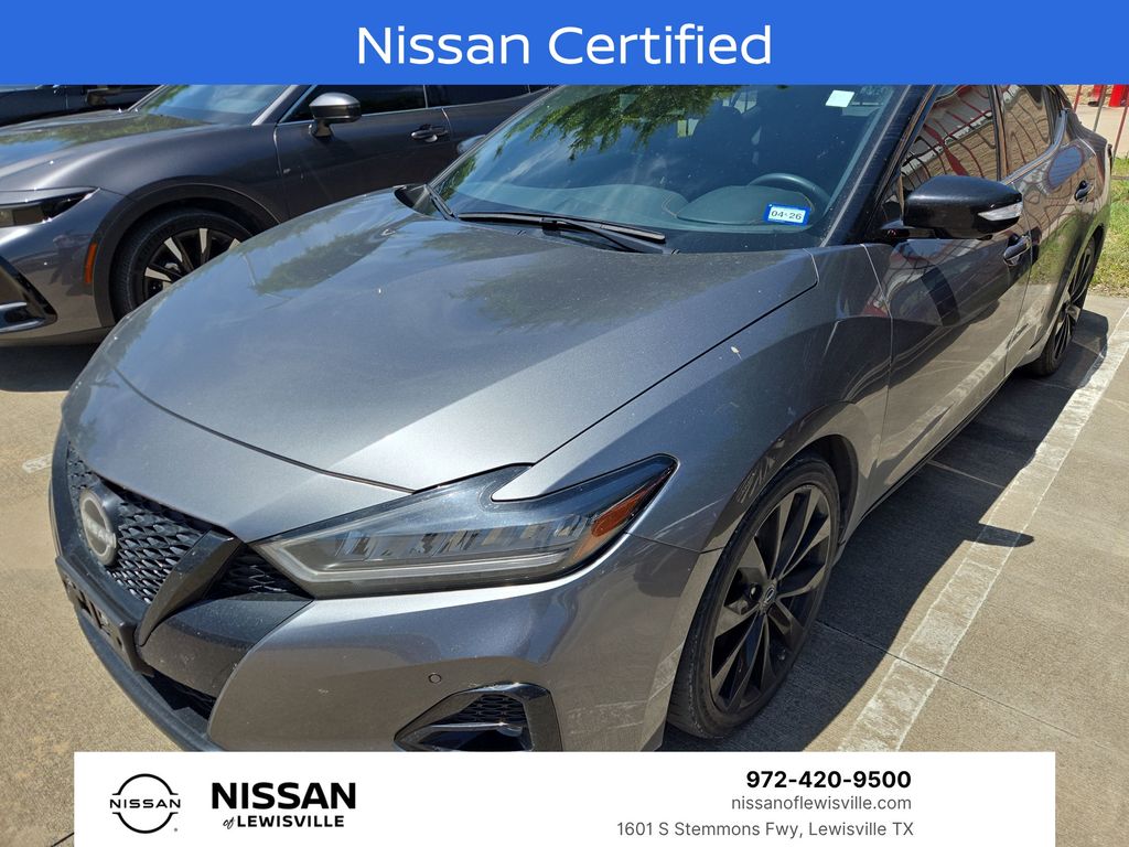 2023 Nissan Maxima SR's photo