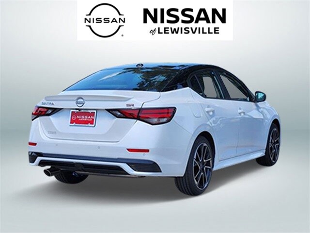 2025 Nissan Sentra SR photo 4