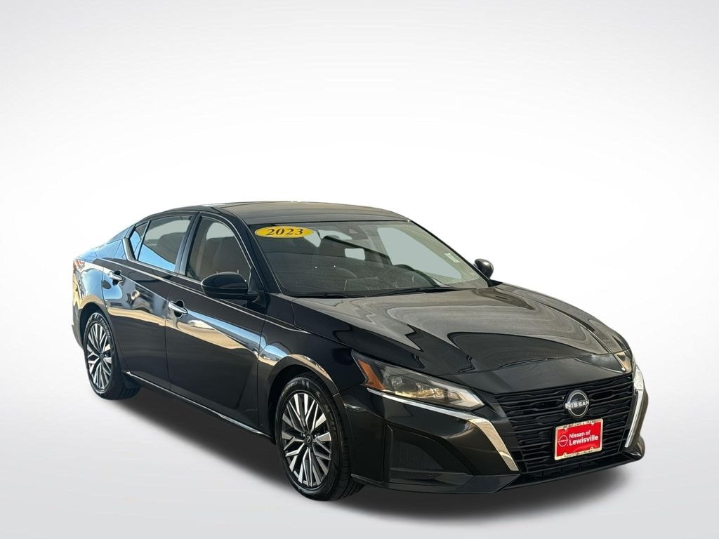 Used 2023 Nissan Altima 2.5 SV Sedan