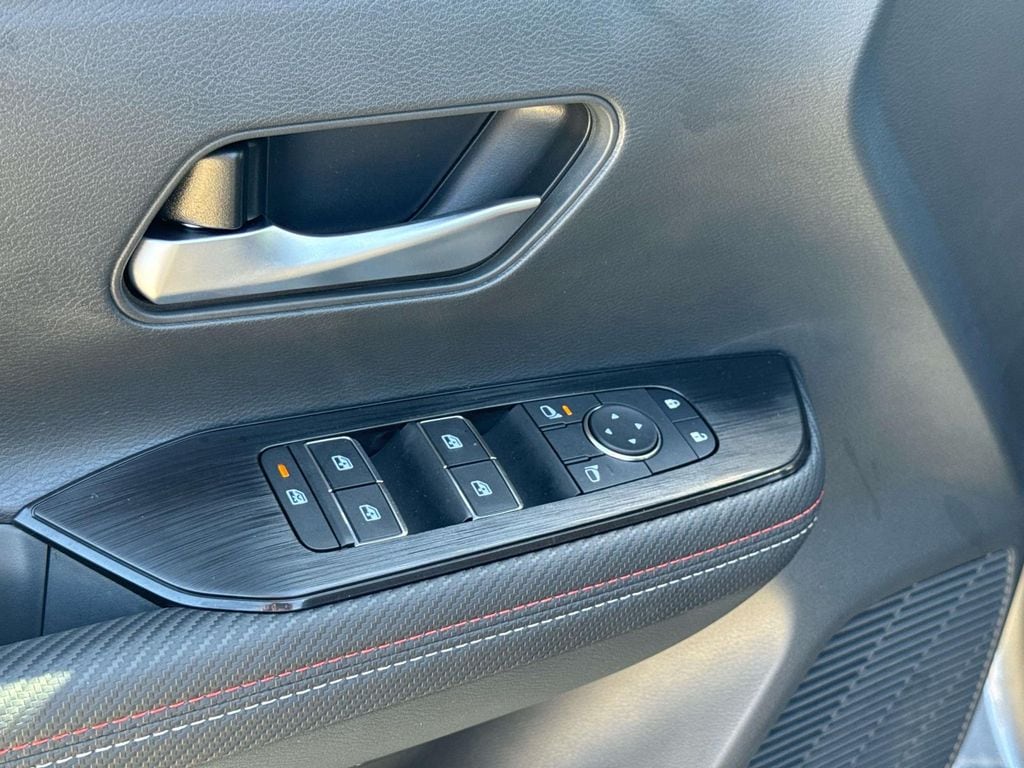 2026 Nissan KICKS SR - Photo 8