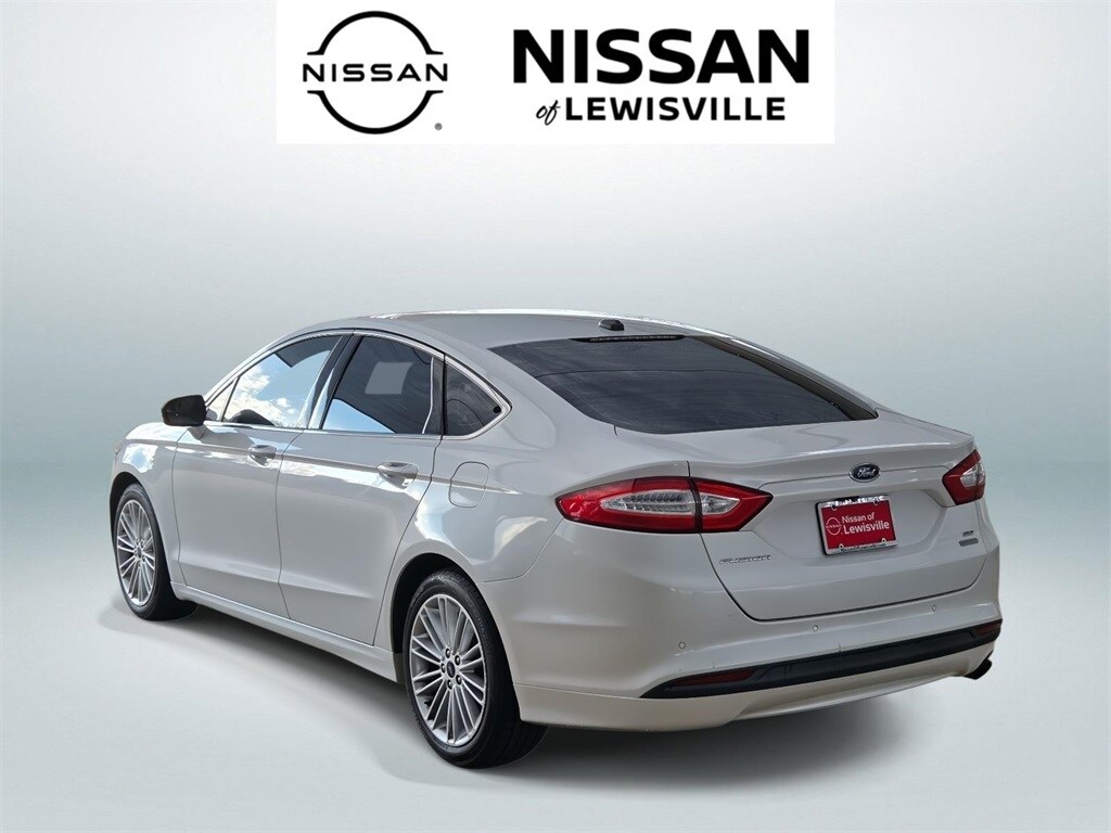 Used 2014 Ford Fusion SE Sedan