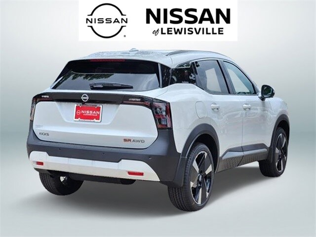 2025 Nissan Kicks SR photo 4