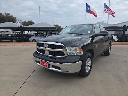 2023 Ram 1500 Classic SLT Truck Crew Cab
