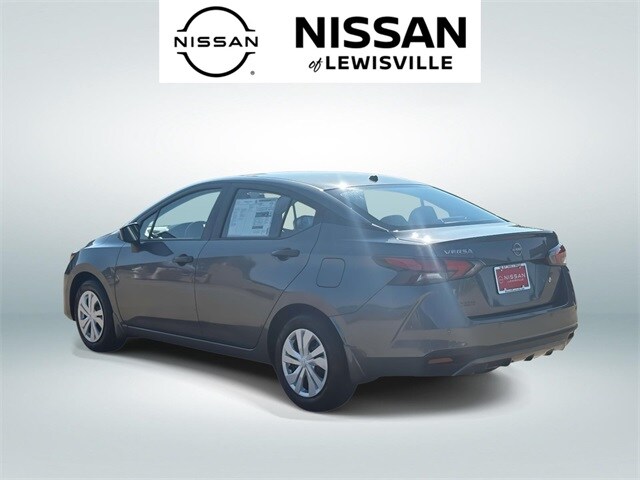 2025 Nissan Versa 1.6 S photo 4