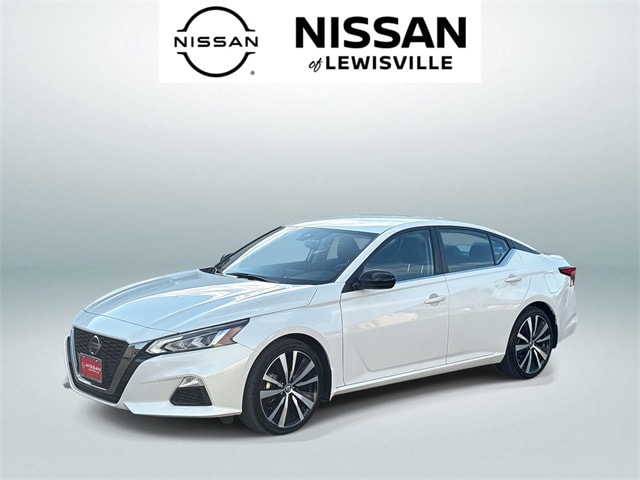2022 Nissan Altima SR