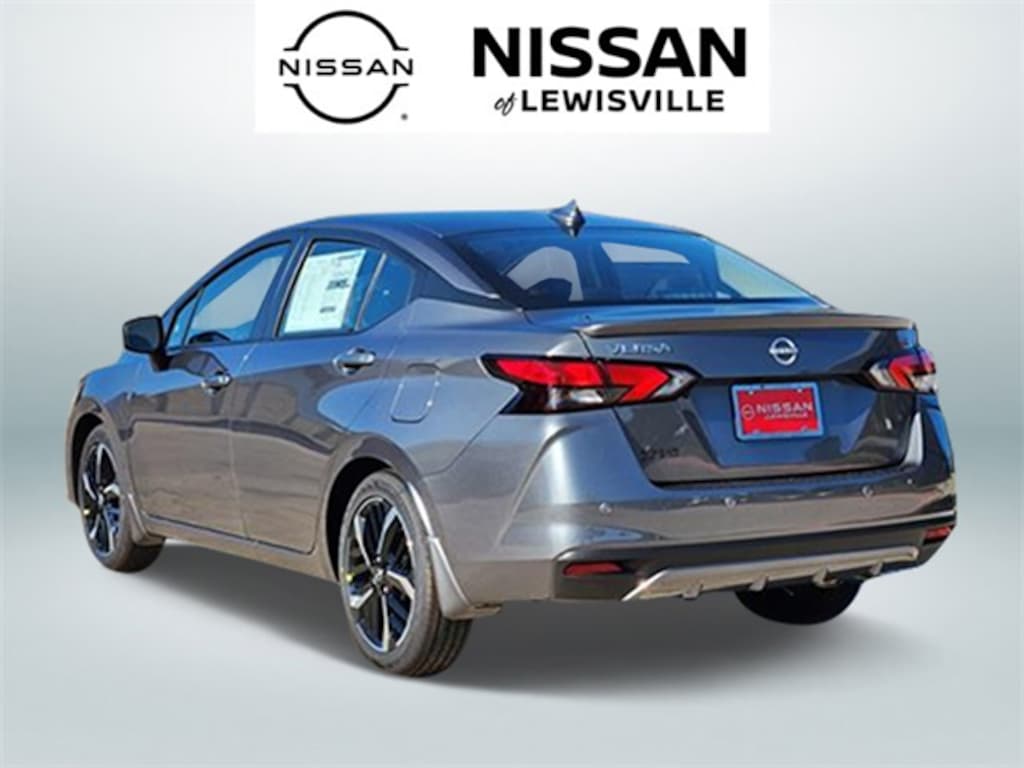 New 2025 Nissan Versa 1.6 SR Sedan