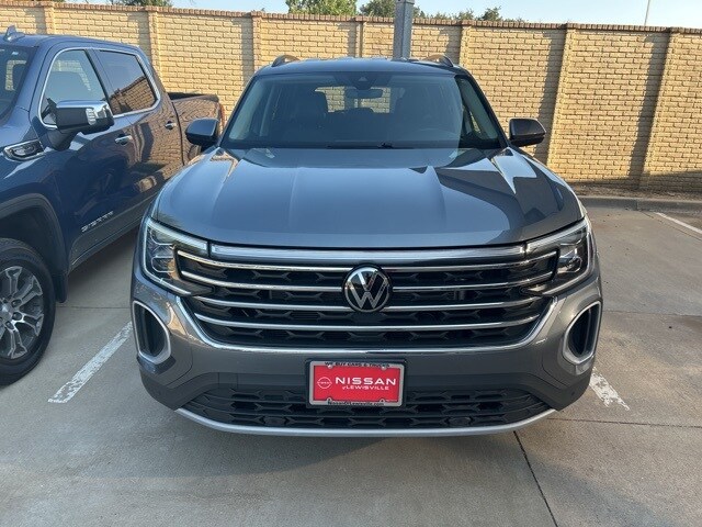 2024 Volkswagen Atlas SE Technology photo 2