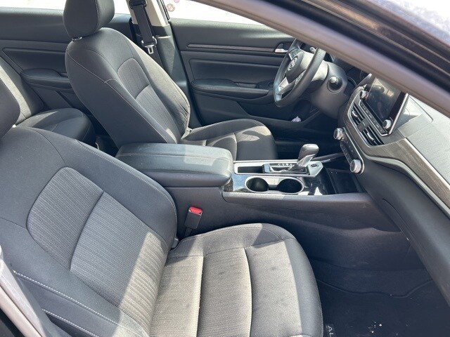 2024 Nissan Altima 2.5 SV photo 3