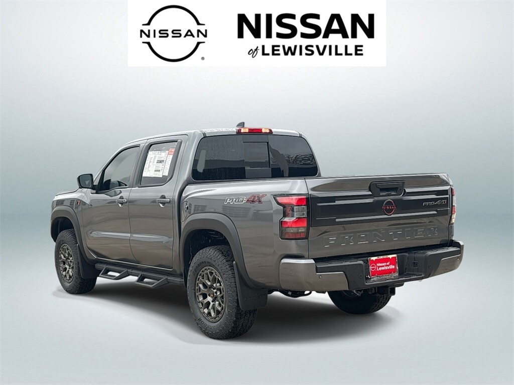 2026 Nissan Frontier PRO-4X photo 4