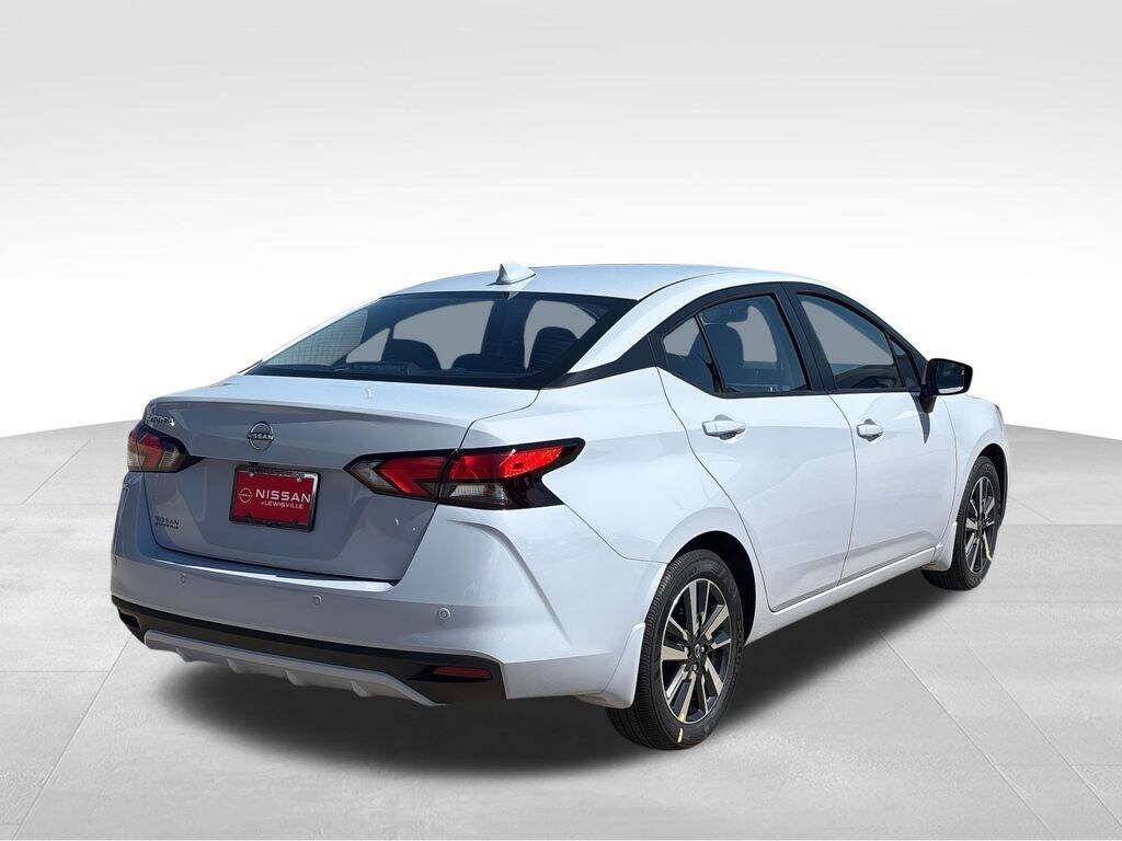 New 2025 Nissan Versa 1.6 SV Sedan