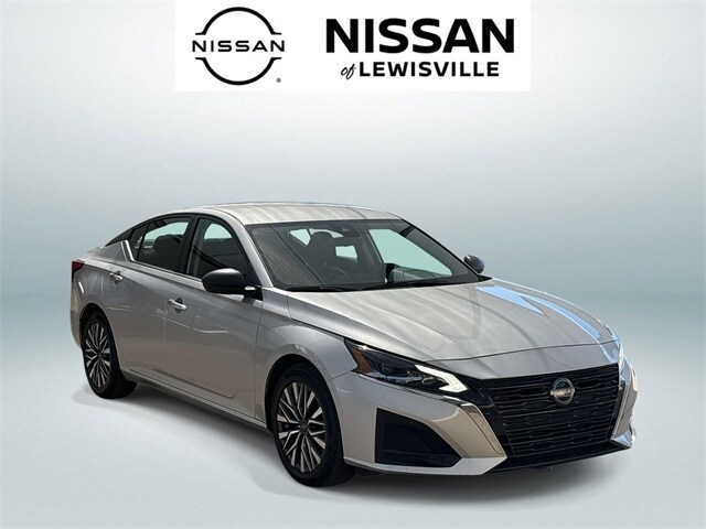 2024 Nissan Altima 2.5 SV photo 2