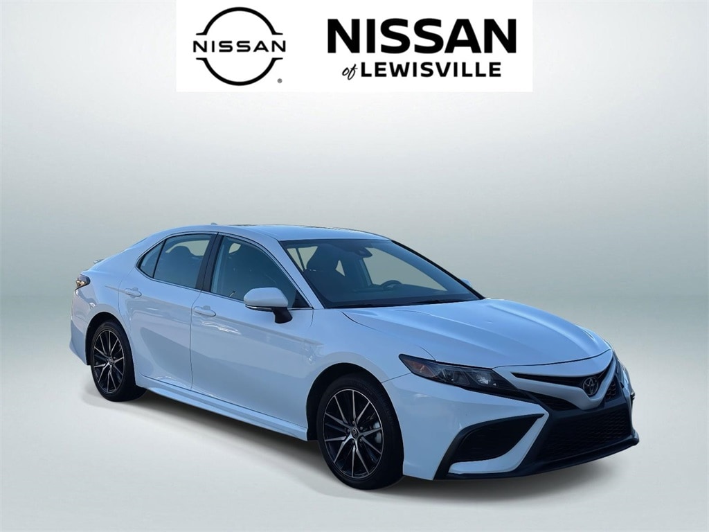 Used 2024 Toyota Camry SE Sedan