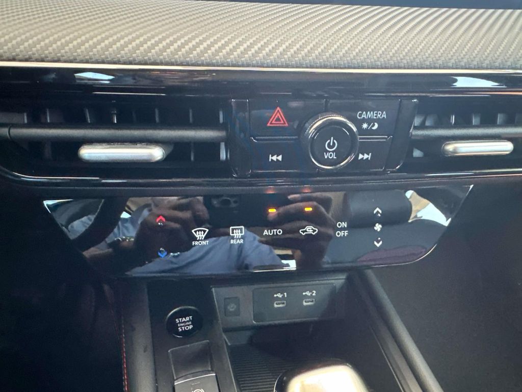 2026 Nissan KICKS SR - Photo 15