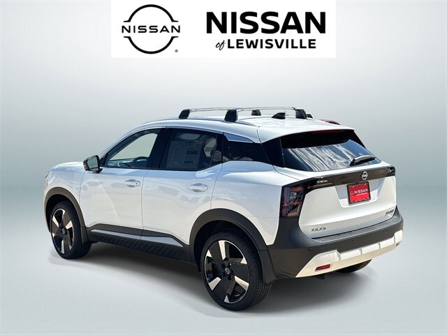 2026 Nissan Kicks SR photo 4