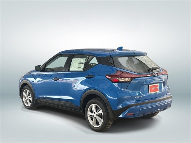 2025 Nissan Kicks Play S photo 4