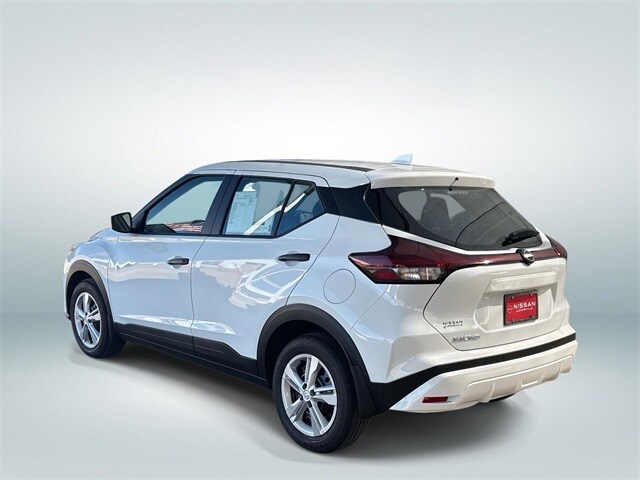 2025 Nissan Kicks Play S photo 4