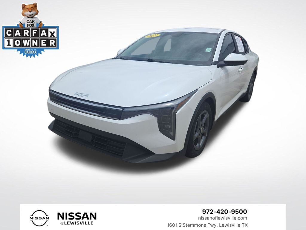 2025 Kia K4 LXS AT's photo