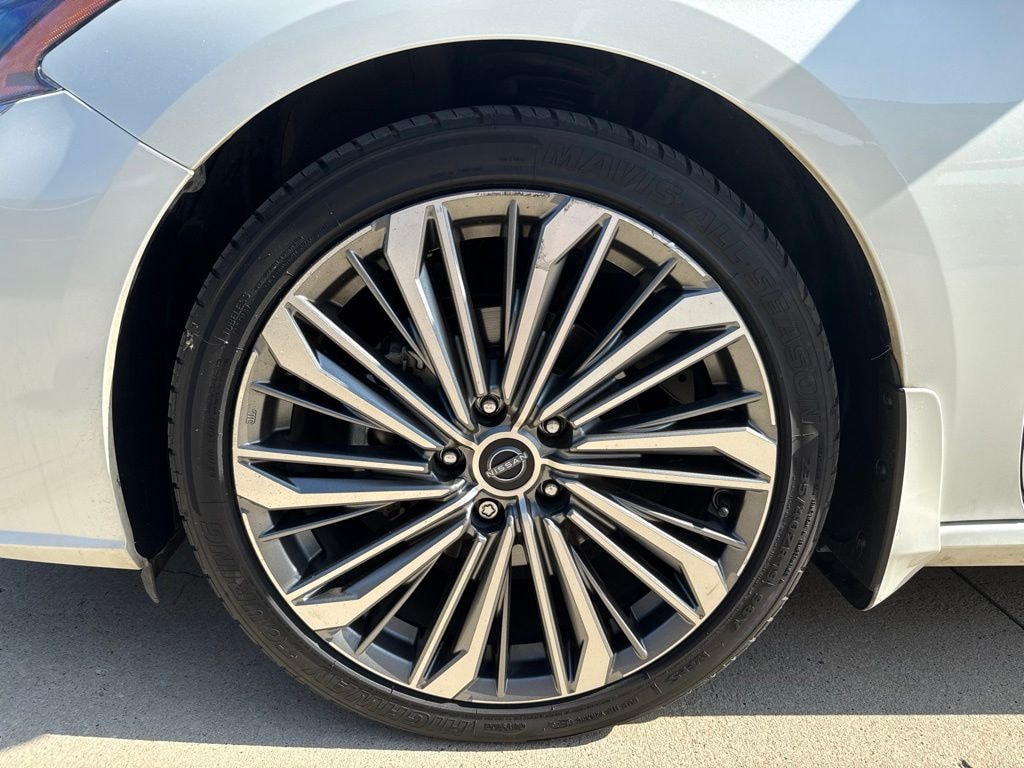 Certified 2023 Nissan Altima 2.5 SL Sedan