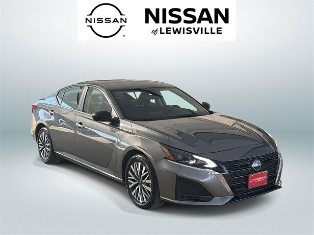 2024 Nissan Altima 2.5 SV photo 2