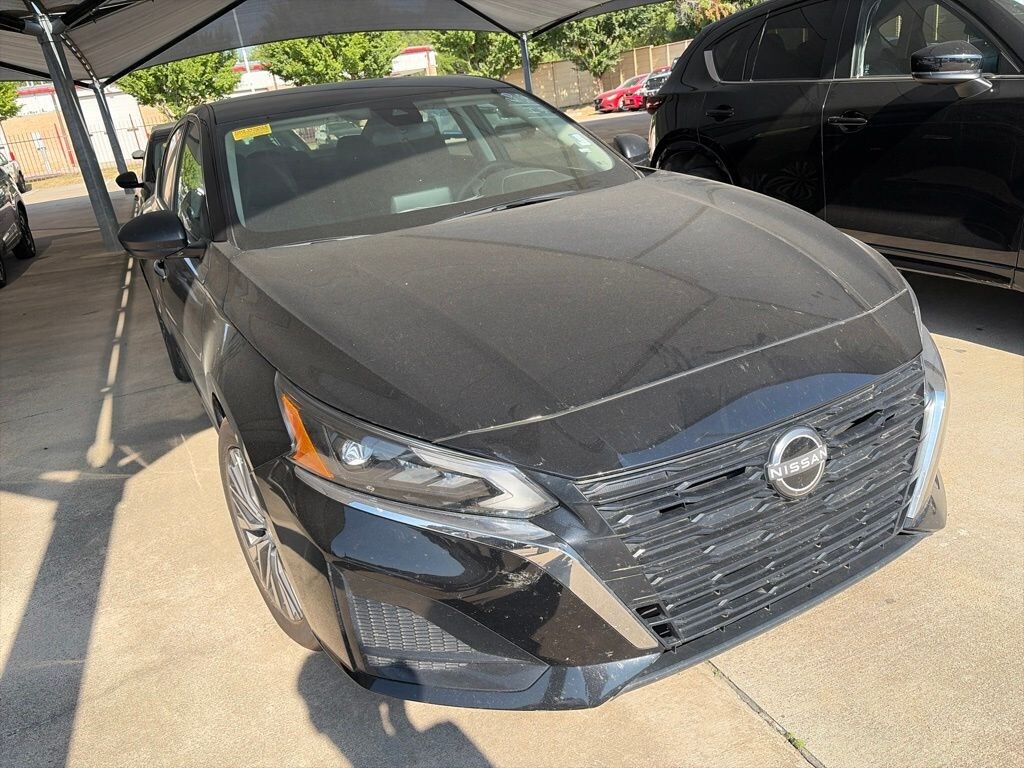 Certified 2025 Nissan Altima SV Sedan
