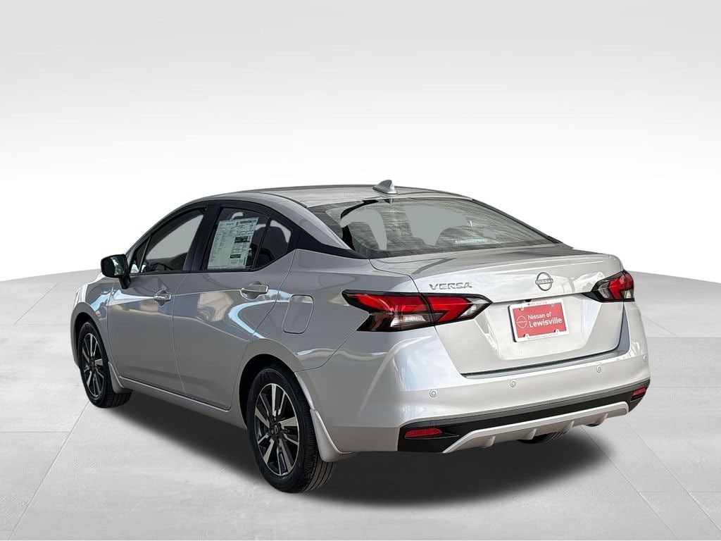 New 2025 Nissan Versa 1.6 SV Sedan