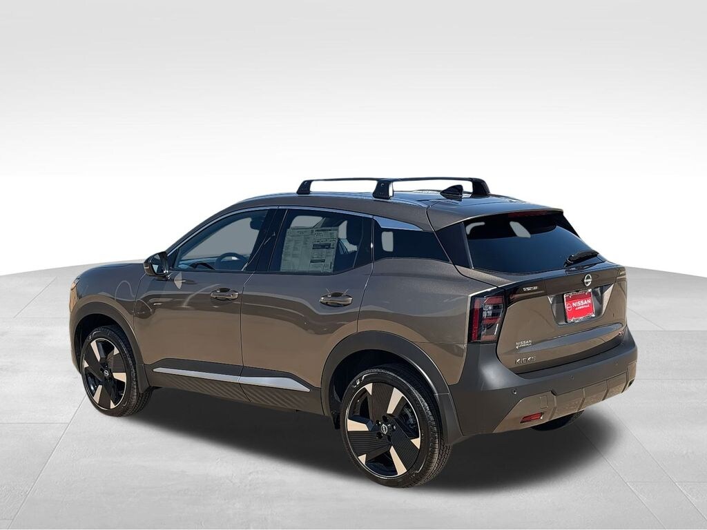 New 2026 Nissan Kicks SR SUV