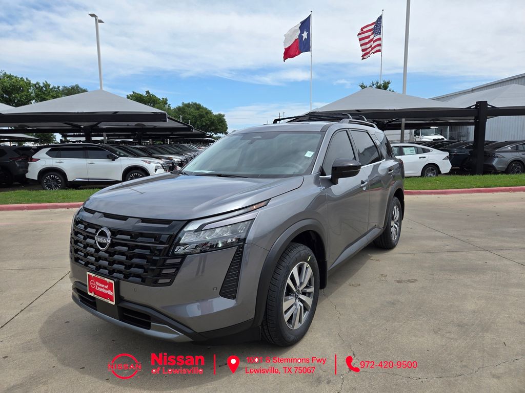 2026 Nissan Pathfinder SL 2WD's photo
