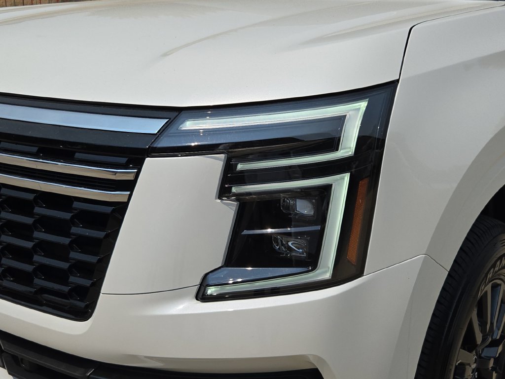2026 Nissan Armada SV - Photo 13