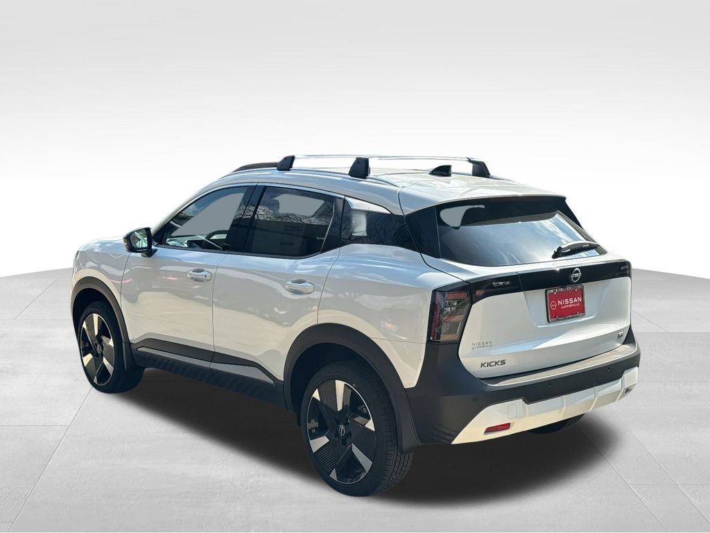 New 2026 Nissan Kicks SR SUV