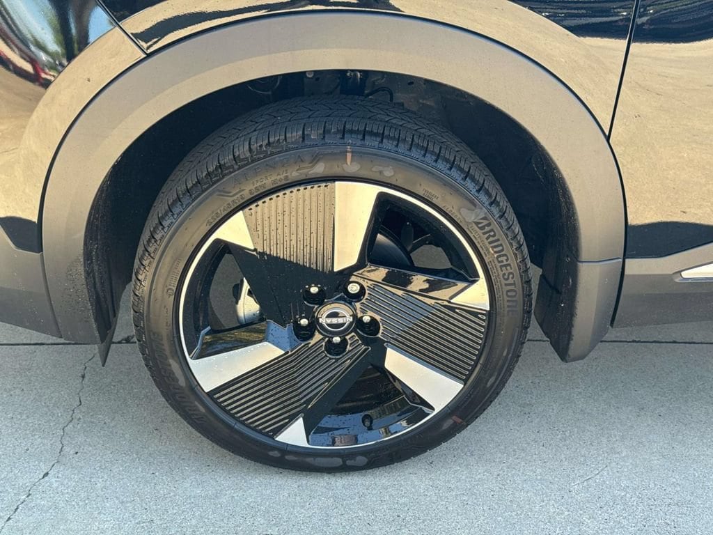 2026 Nissan KICKS SR - Photo 9