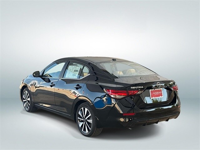 2025 Nissan Sentra SV photo 4