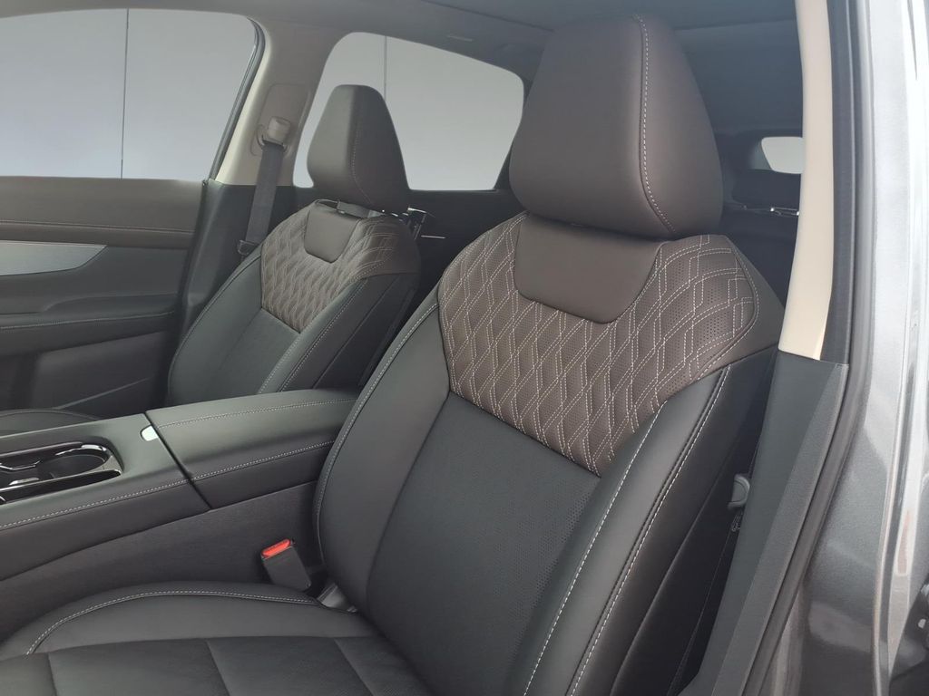 2026 Nissan Murano Platinum - Photo 13