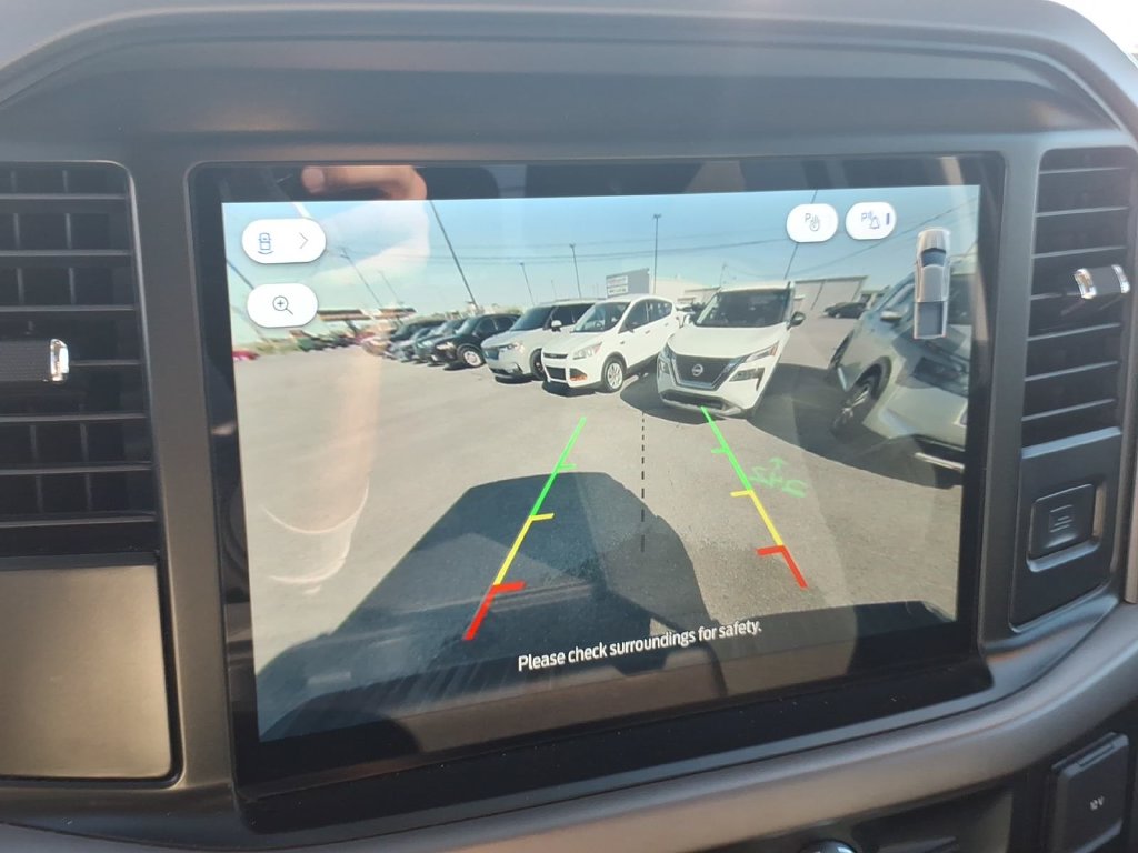 2025 Ford F-150 XLT - Photo 12
