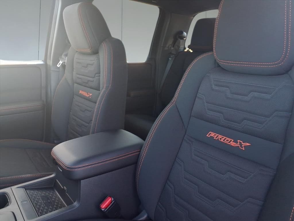 2026 Nissan Frontier PRO-X - Photo 12