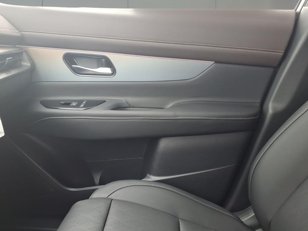 2026 Nissan Murano Platinum - Photo 23