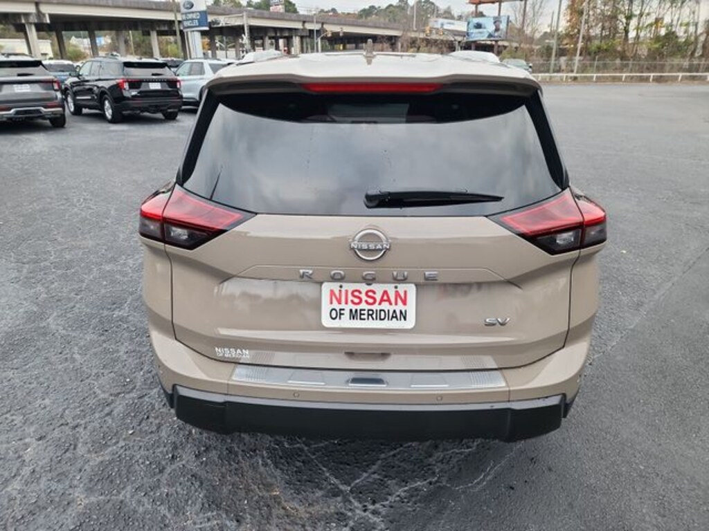 Used 2024 Nissan Rogue SV SUV