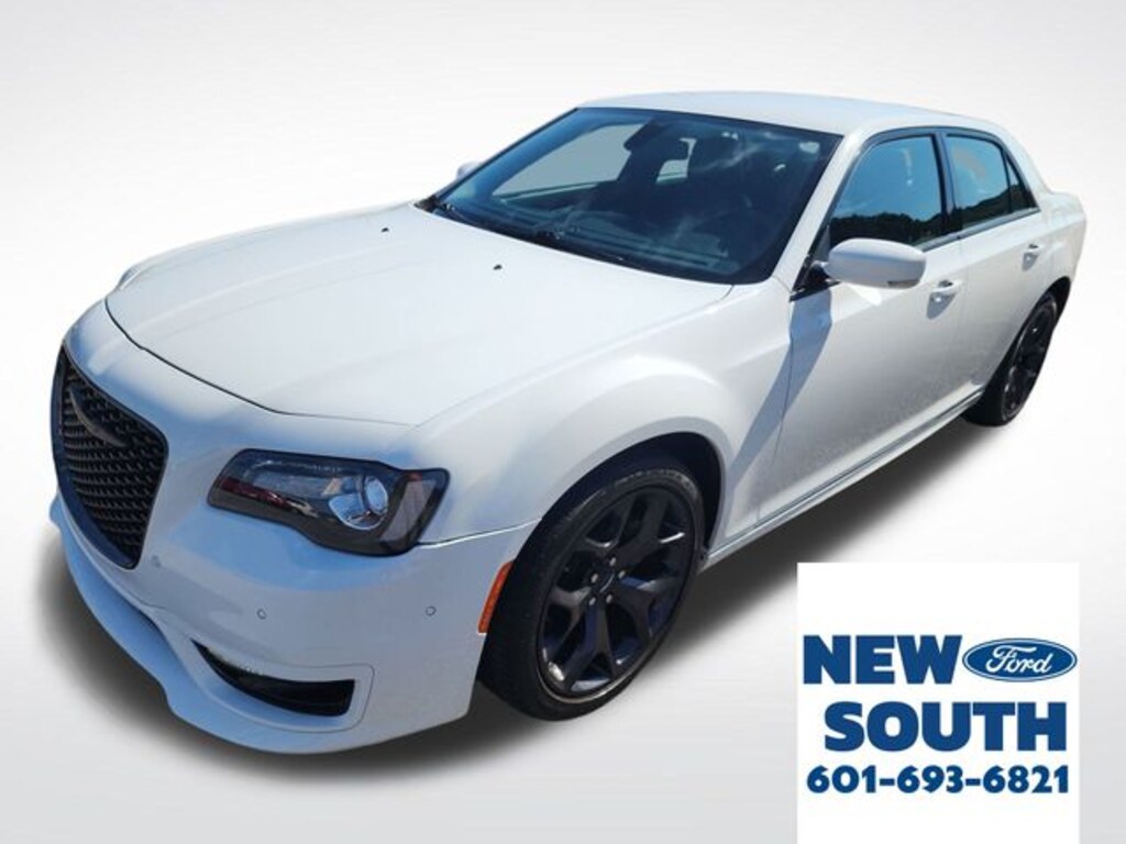 Used 2023 Chrysler 300 Touring L Sedan
