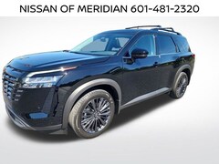 2026 Nissan Pathfinder SL SUV