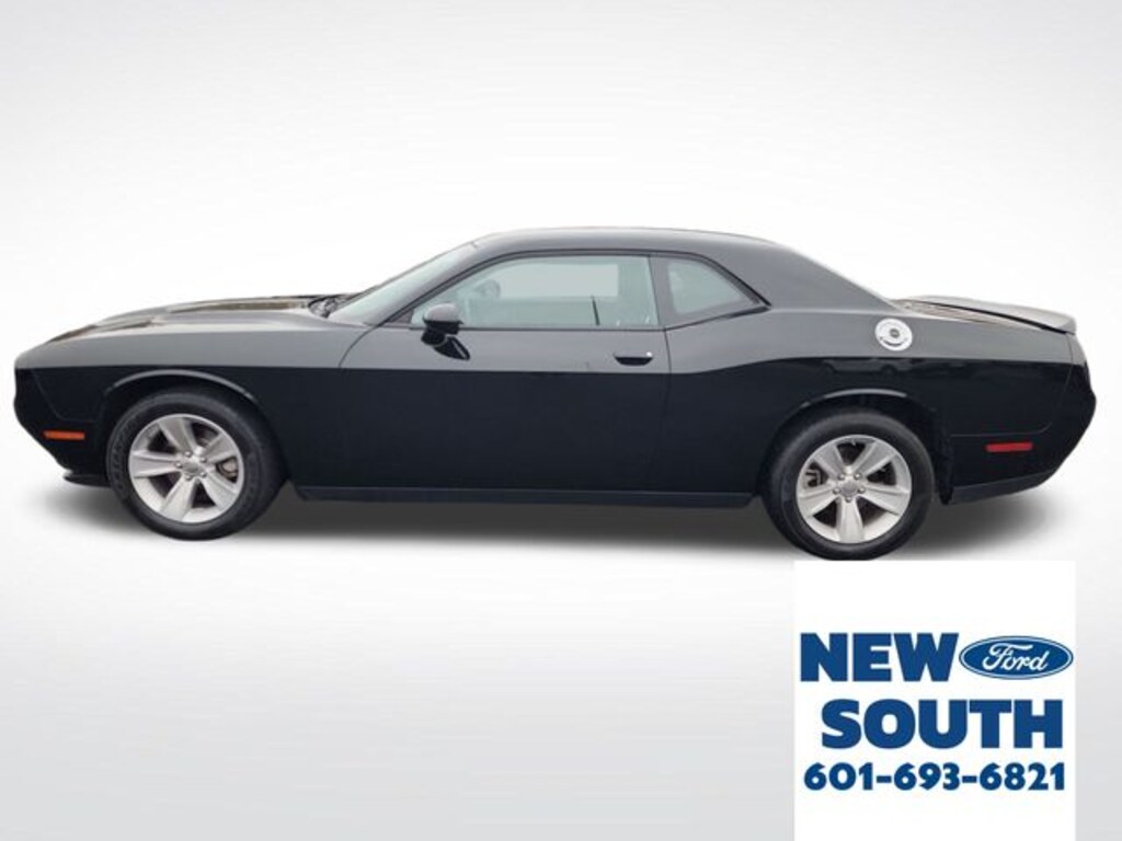 Used 2023 Dodge Challenger SXT Coupe