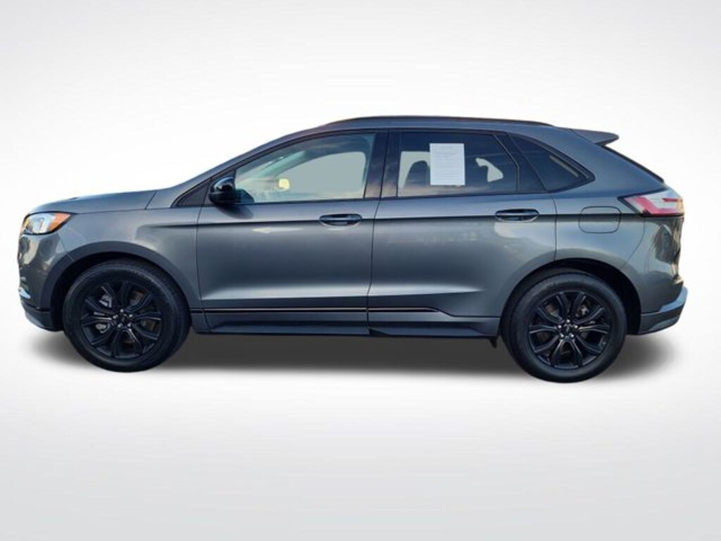 Used 2022 Ford Edge SE SUV