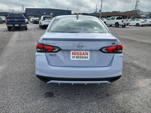 2025 Nissan Versa 1.6 SR photo 4