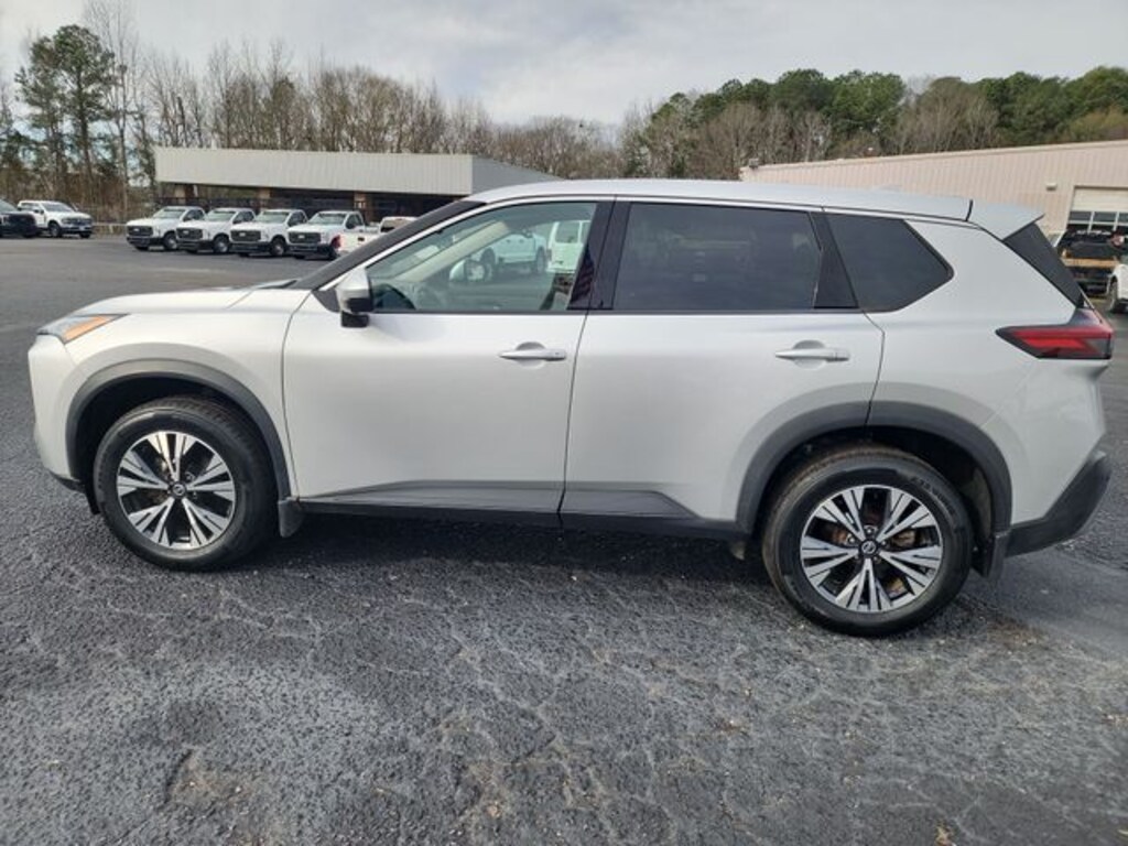 Used 2021 Nissan Rogue SV SUV