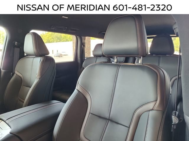 2026 Nissan Armada SL - Photo 17