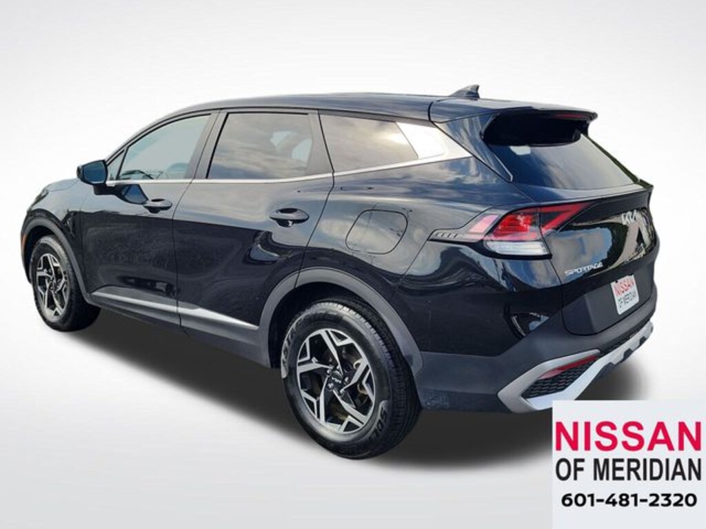 Used 2024 Kia Sportage LX SUV