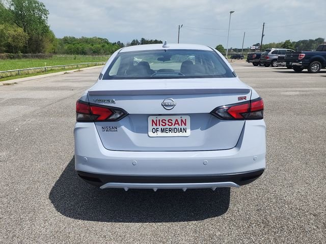 2025 Nissan Versa 1.6 SR photo 4
